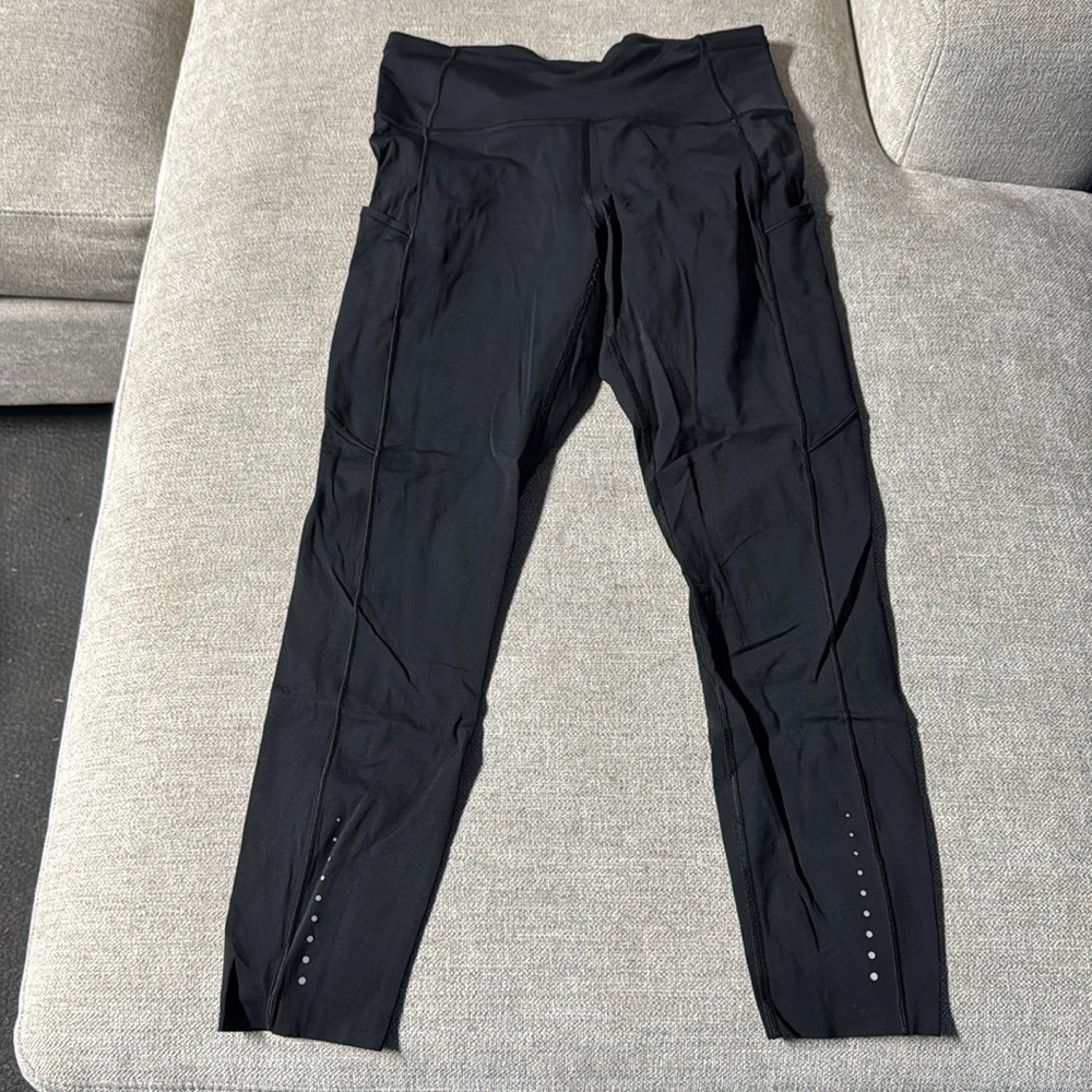 Lululemon “In Movement” 23” Crop Leggings